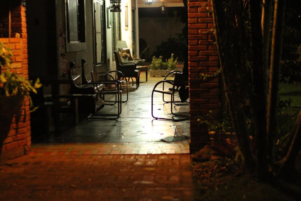 Chacara Ando Bed And Breakfast Águas de Santa Barbara Eksteriør billede