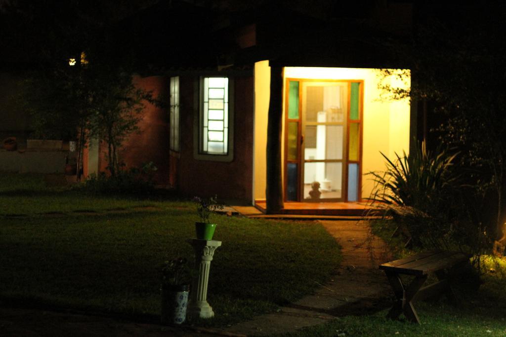Chacara Ando Bed And Breakfast Águas de Santa Barbara Værelse billede