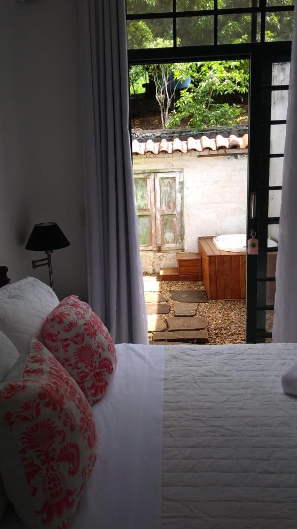 Chacara Ando Bed And Breakfast Águas de Santa Barbara Eksteriør billede